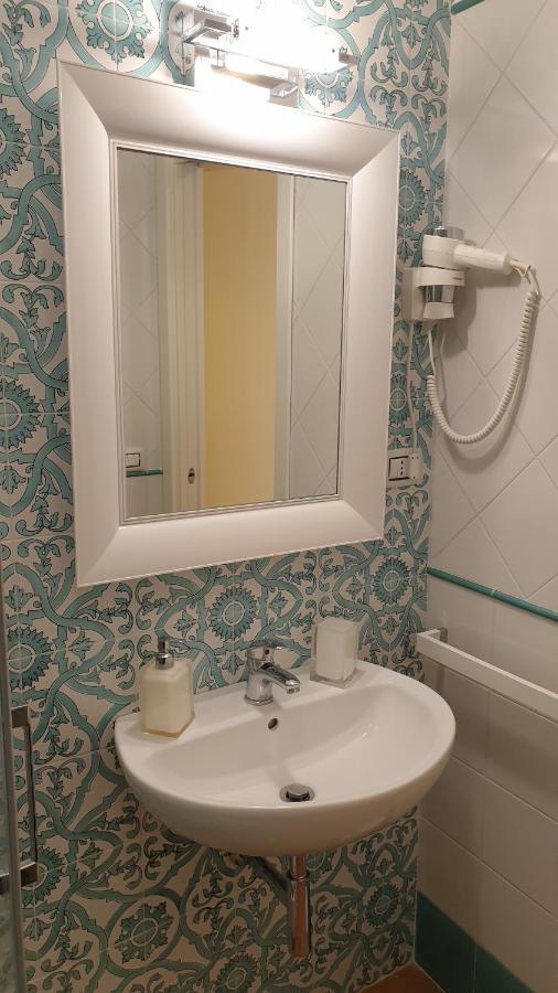 Dimora Del Campo Charming House Bed and Breakfast Salerno Camera foto